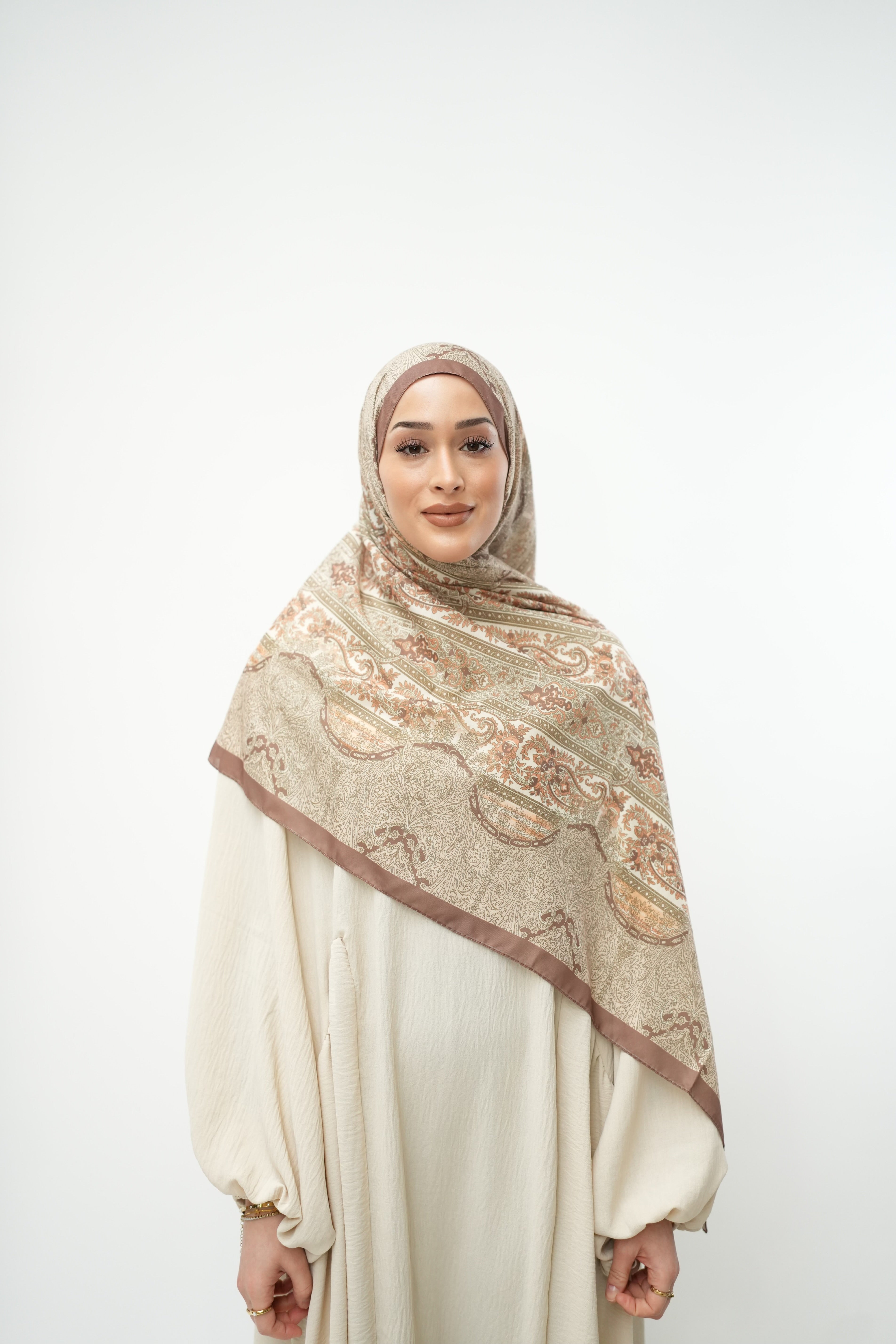 ORIENTAL VEIL ROTBRAUN