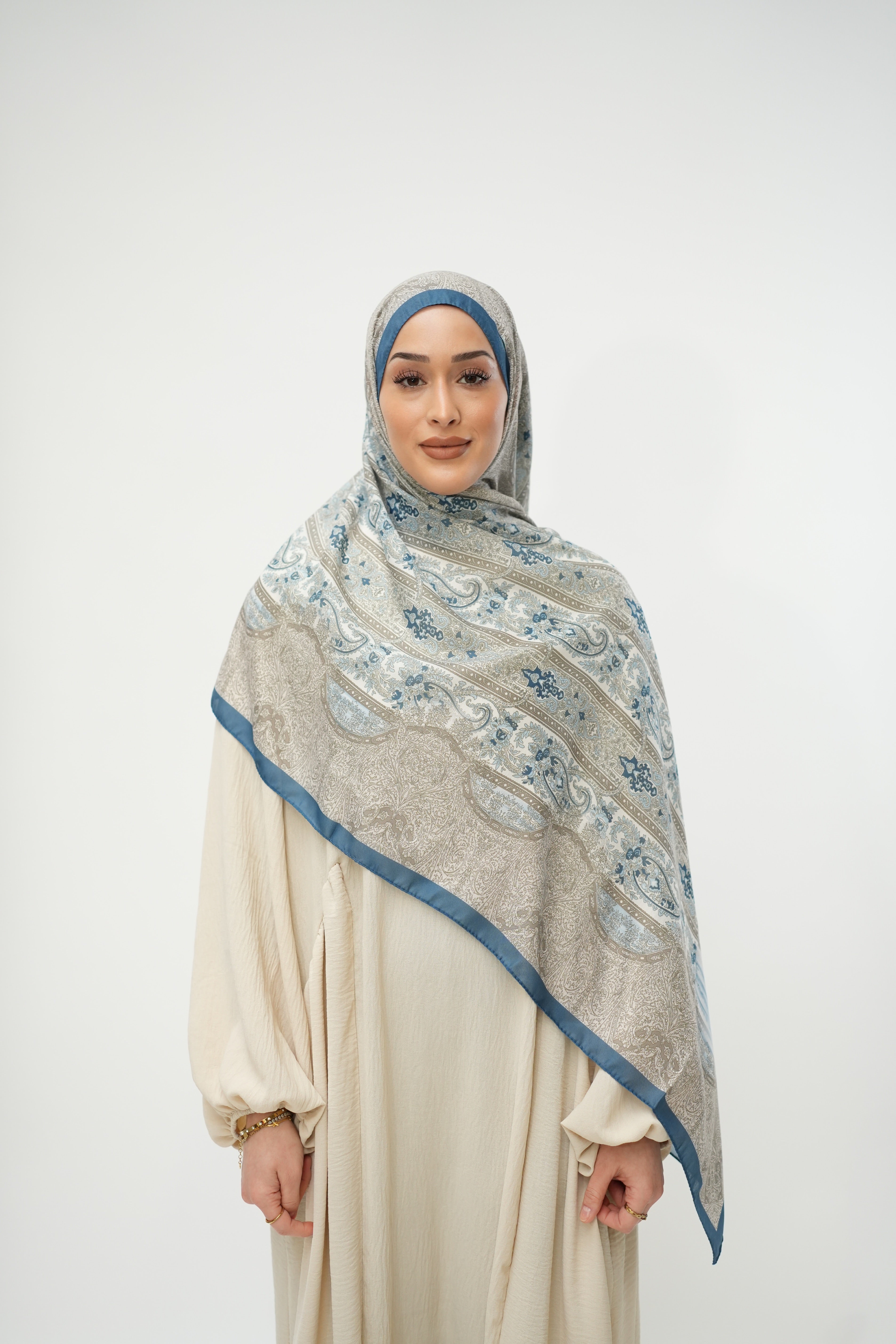 ORIENTAL VEIL PETROL